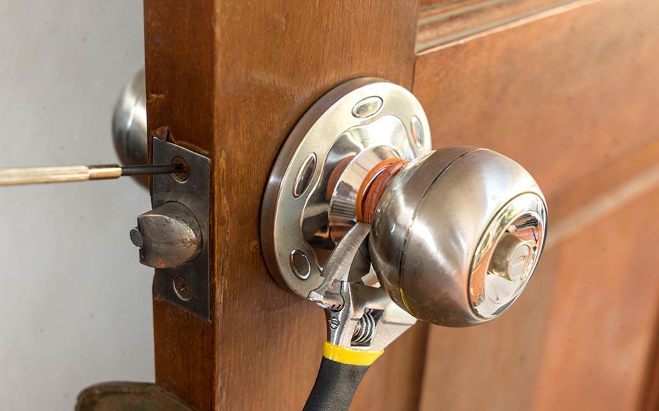 comment ouvrir une porte sans clé Montesson